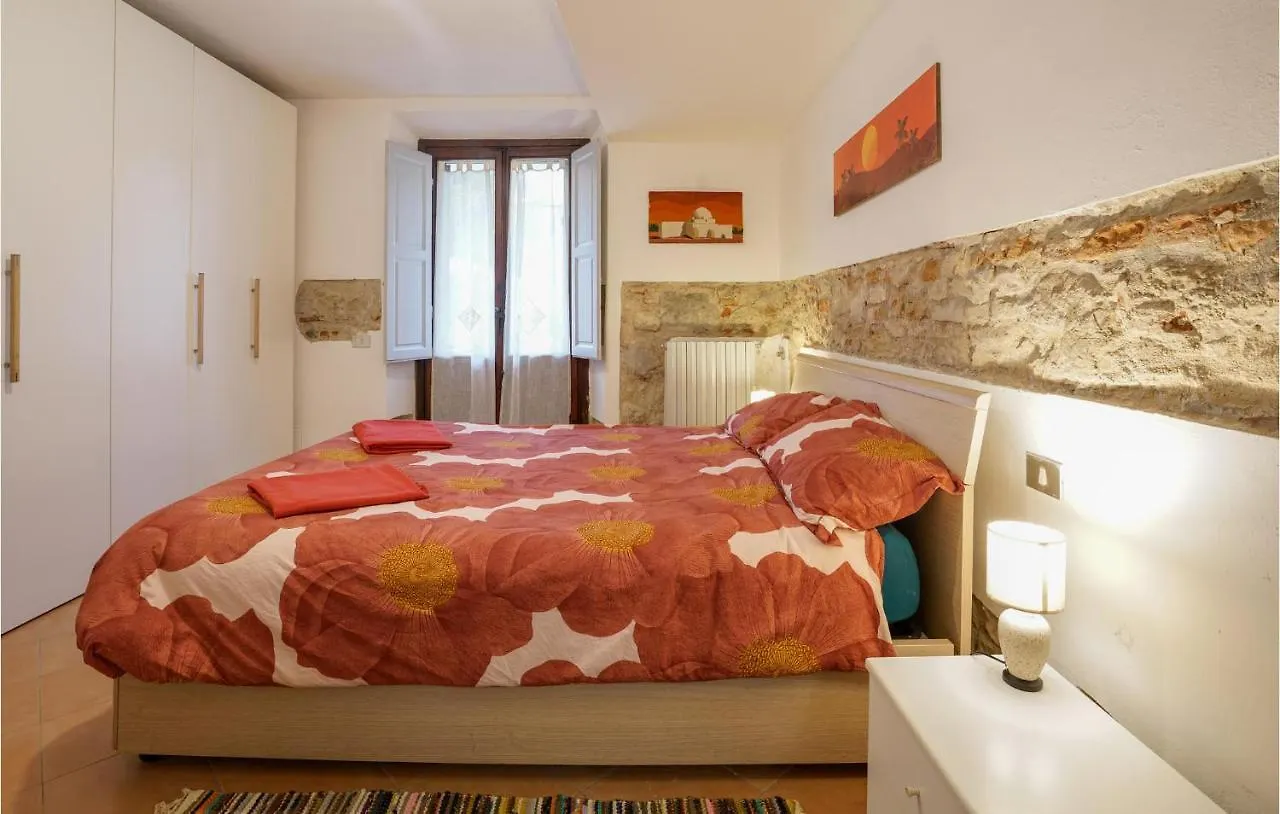 1 Bedroom Stunning Apartment In Firenze